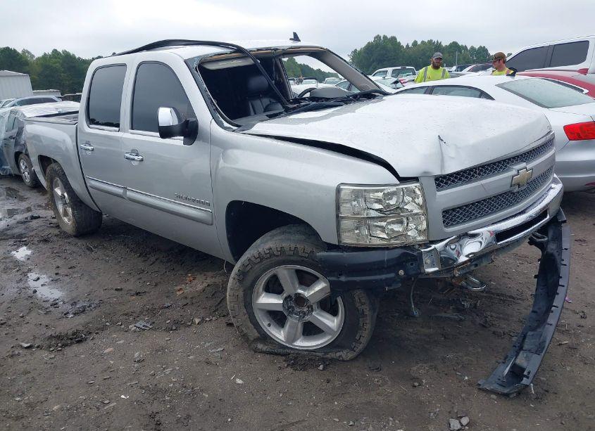 2011 Chevrolet Silverado 1500 LT (VIN 3GCPCSE08BG303990) main photo