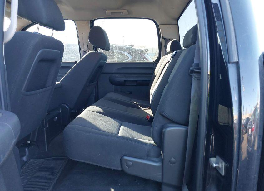 Photo 8 of 2011 Chevrolet Silverado 1500 LT (VIN 3GCPCSE08BG317324)