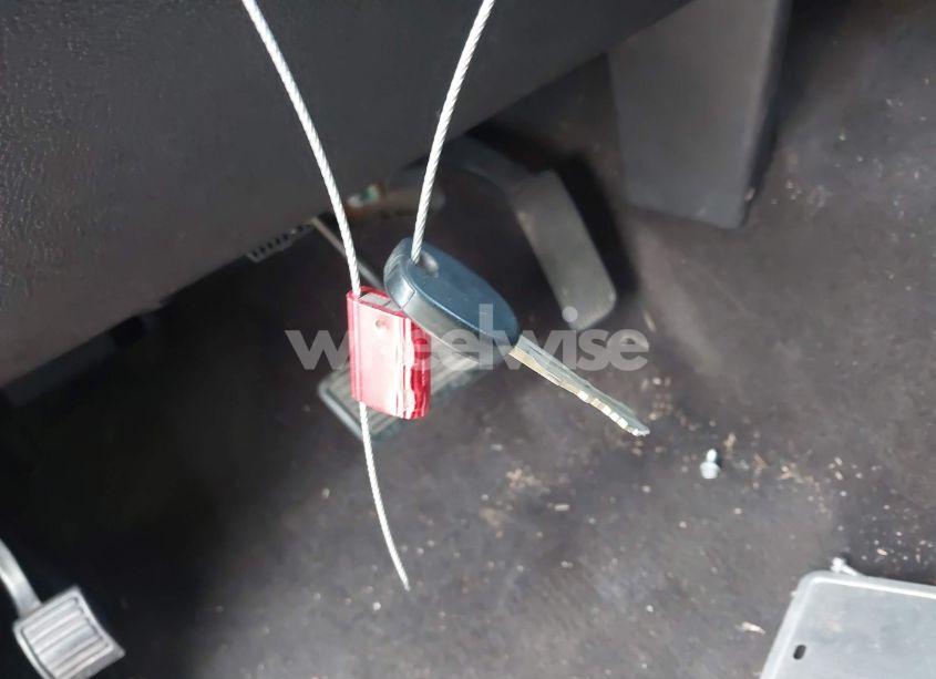 Photo 11 of 2011 Chevrolet Silverado 1500 LT (VIN 3GCPCSE08BG319512)