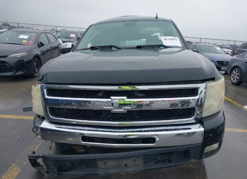 Photo 12 of 2011 Chevrolet Silverado 1500 LT (VIN 3GCPCSE08BG392007)