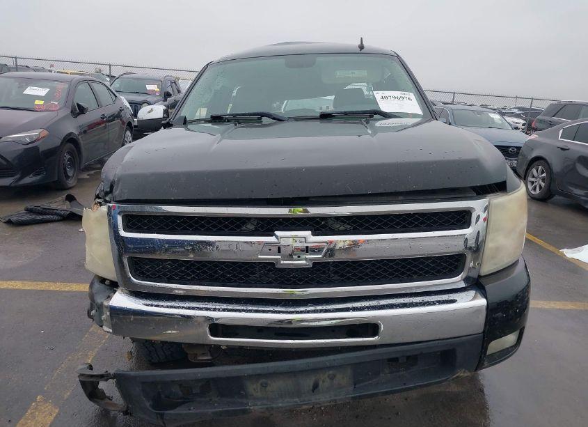 Photo 19 of 2011 Chevrolet Silverado 1500 LT (VIN 3GCPCSE08BG392007)