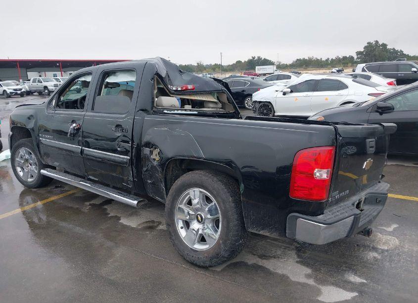 Photo 3 of 2011 Chevrolet Silverado 1500 LT (VIN 3GCPCSE08BG392007)