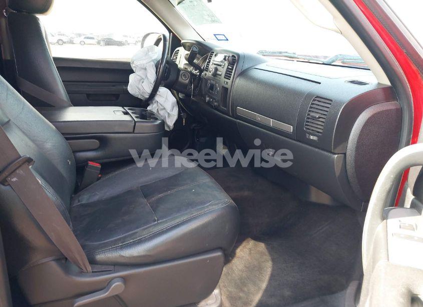 Photo 5 of 2012 Chevrolet Silverado 1500 LT (VIN 3GCPCSE08CG238558)