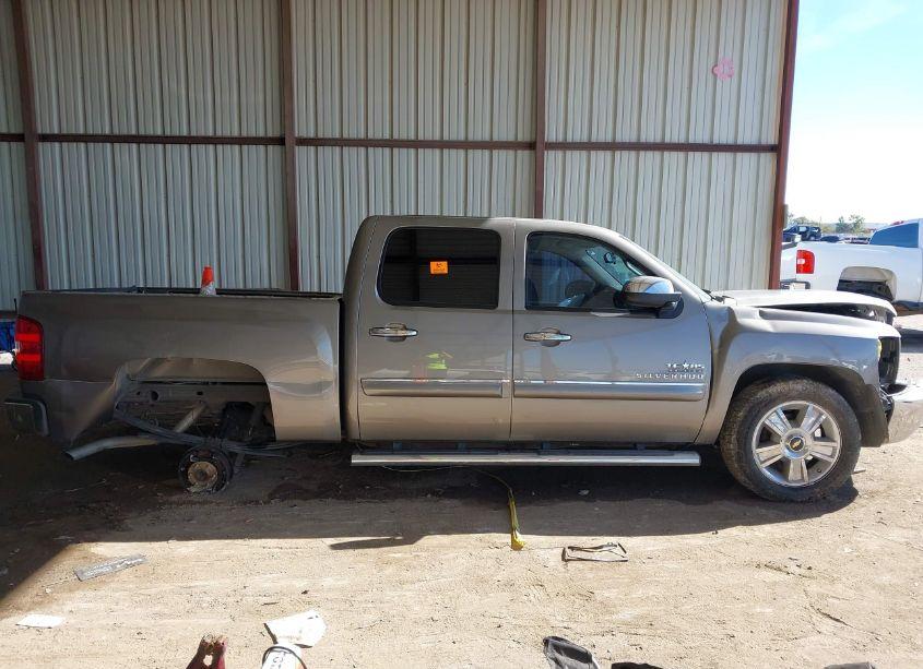Photo 13 of 2013 Chevrolet Silverado 1500 LT (VIN 3GCPCSE08DG110063)