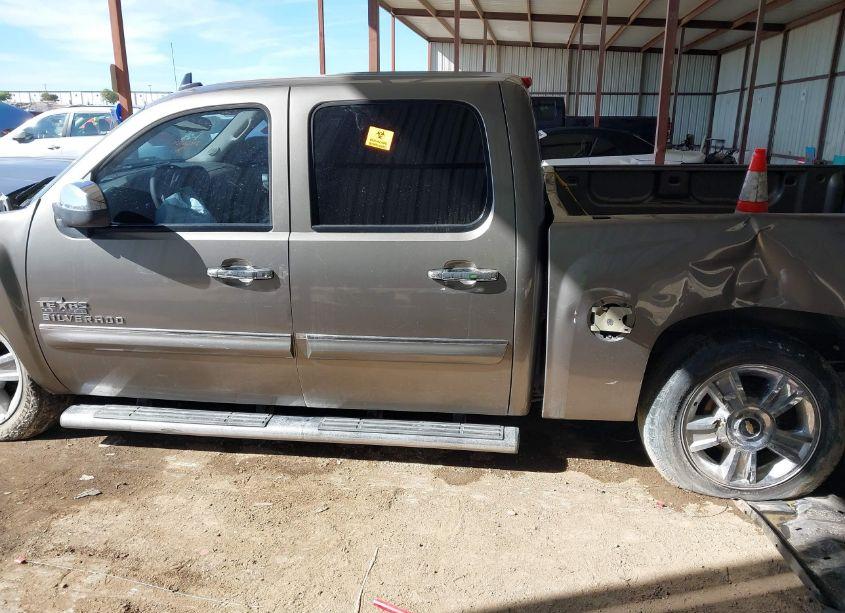 Photo 14 of 2013 Chevrolet Silverado 1500 LT (VIN 3GCPCSE08DG110063)