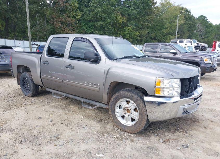 2013 Chevrolet Silverado 1500 LT (VIN 3GCPCSE08DG142804) main photo