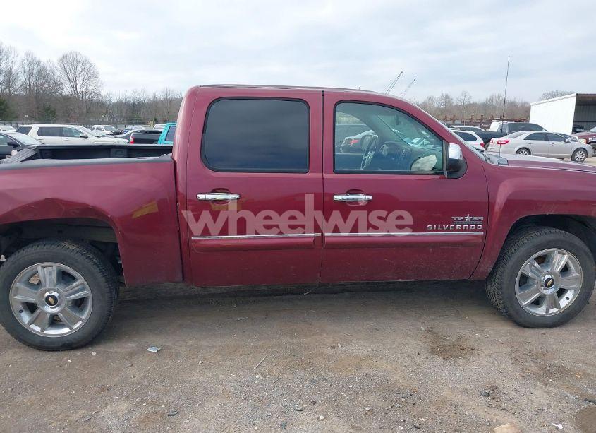 Photo 13 of 2013 Chevrolet Silverado 1500 LT (VIN 3GCPCSE08DG165905)