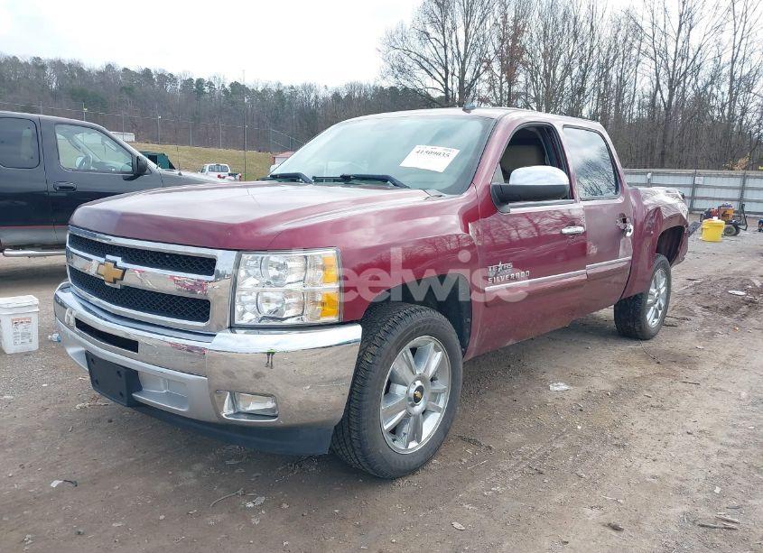 Photo 2 of 2013 Chevrolet Silverado 1500 LT (VIN 3GCPCSE08DG165905)