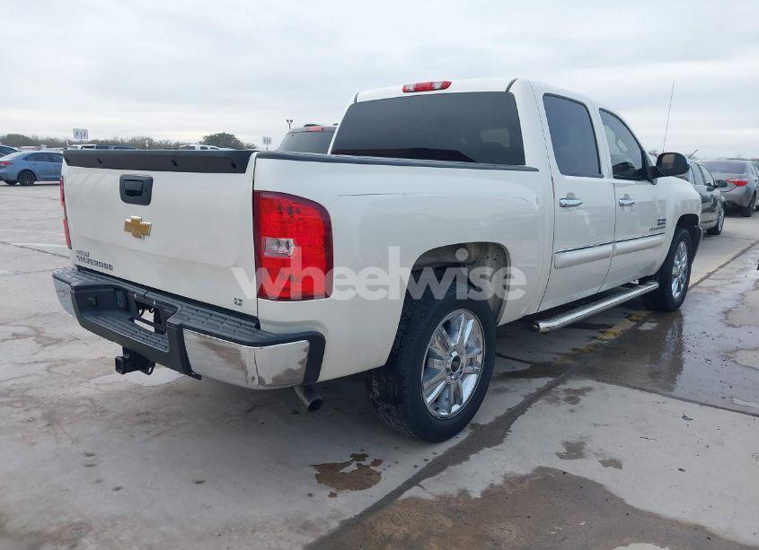 Photo 4 of 2013 Chevrolet Silverado 1500 LT (VIN 3GCPCSE08DG227660)