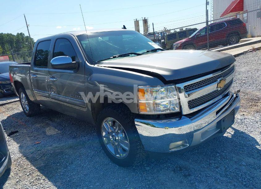2013 Chevrolet Silverado 1500 LT (VIN 3GCPCSE08DG249903) main photo