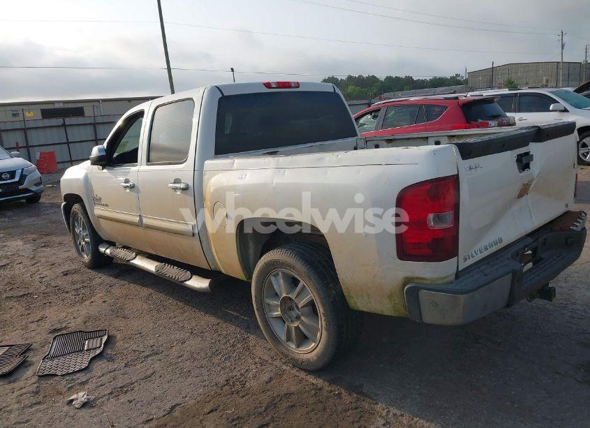 Photo 3 of 2013 Chevrolet Silverado 1500 LT (VIN 3GCPCSE08DG250307)