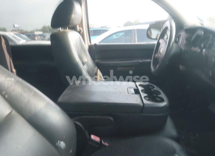 Photo 5 of 2013 Chevrolet Silverado 1500 LT (VIN 3GCPCSE08DG250307)