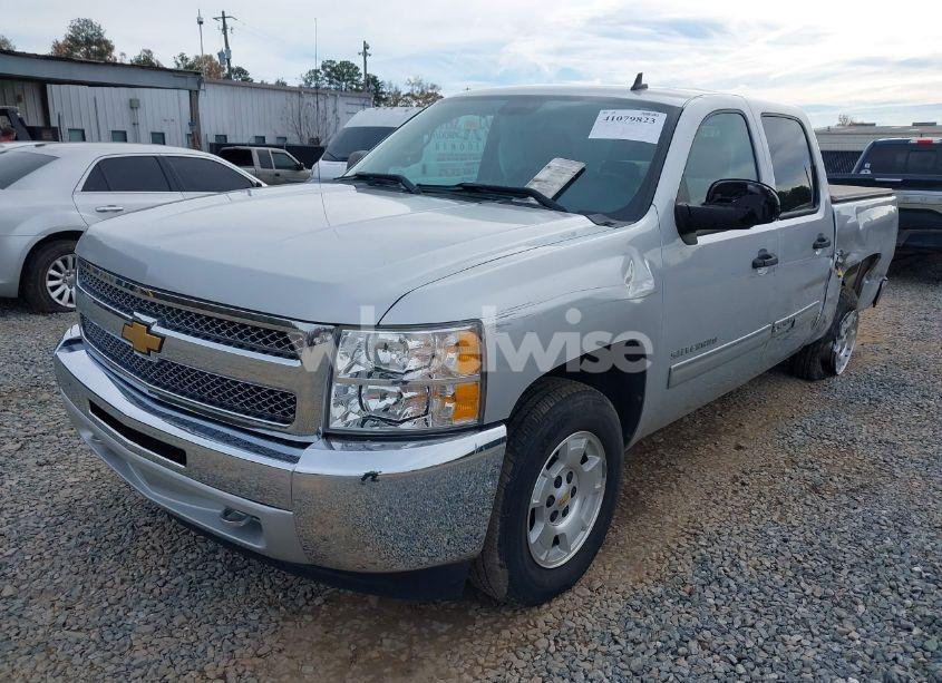 Photo 2 of 2013 Chevrolet Silverado 1500 LT (VIN 3GCPCSE08DG272355)