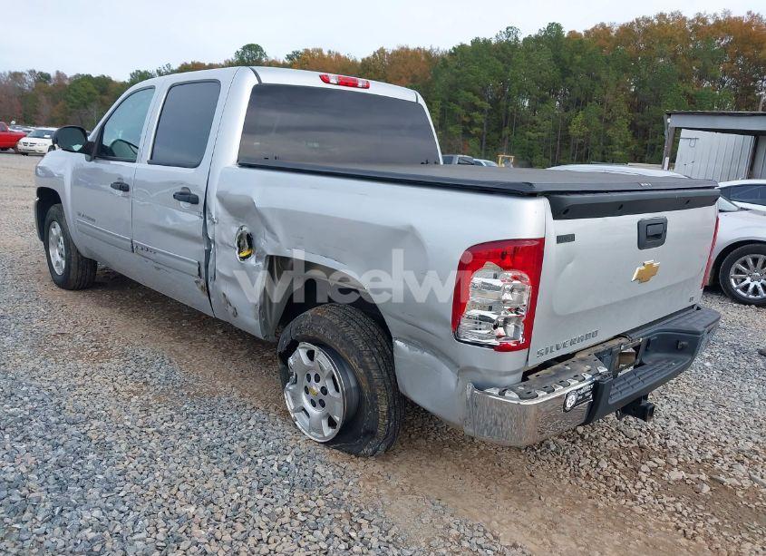 Photo 3 of 2013 Chevrolet Silverado 1500 LT (VIN 3GCPCSE08DG272355)