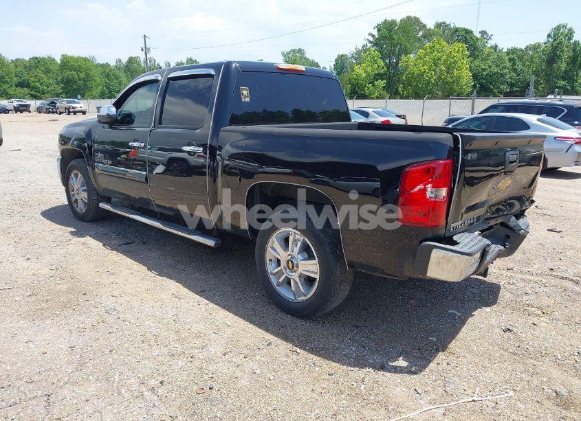 Photo 3 of 2013 Chevrolet Silverado 1500 LT (VIN 3GCPCSE08DG275238)