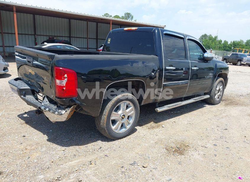 Photo 4 of 2013 Chevrolet Silverado 1500 LT (VIN 3GCPCSE08DG275238)
