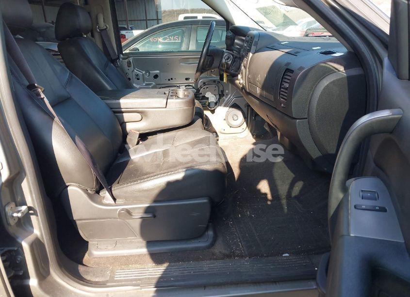 Photo 5 of 2013 Chevrolet Silverado 1500 LT (VIN 3GCPCSE08DG283985)