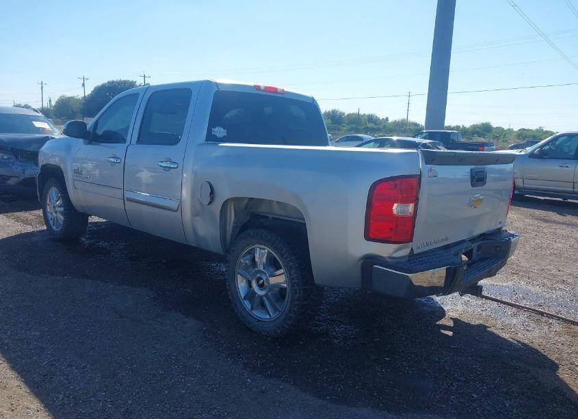 Photo 3 of 2013 Chevrolet Silverado 1500 LT (VIN 3GCPCSE08DG307900)