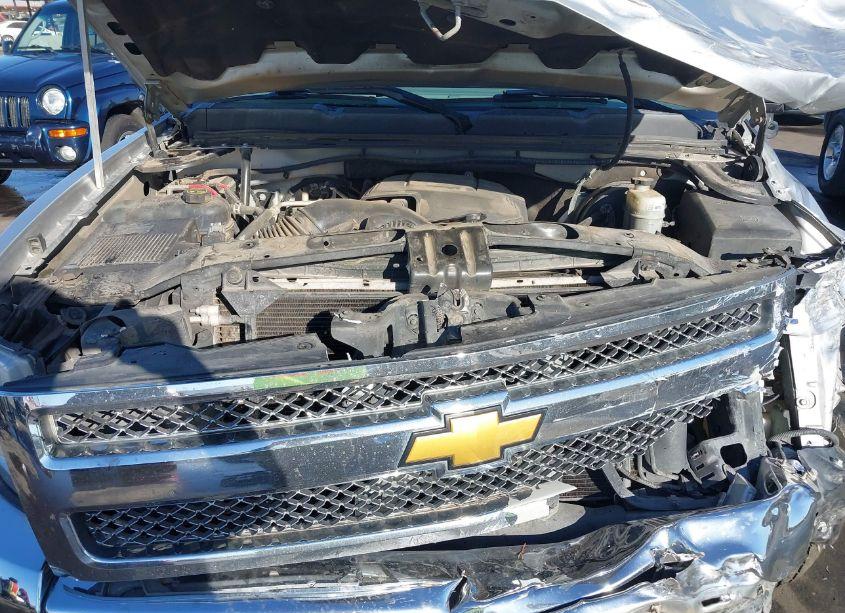 Photo 10 of 2013 Chevrolet Silverado 1500 LT (VIN 3GCPCSE08DG308934)