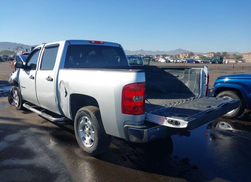 Photo 3 of 2013 Chevrolet Silverado 1500 LT (VIN 3GCPCSE08DG308934)