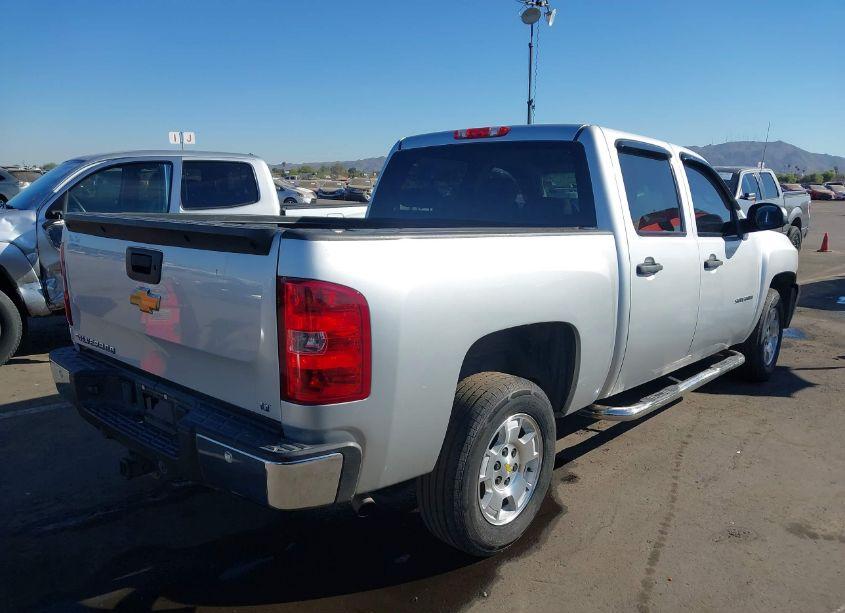 Photo 4 of 2013 Chevrolet Silverado 1500 LT (VIN 3GCPCSE08DG308934)