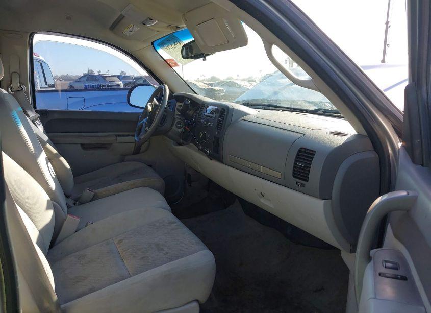 Photo 5 of 2013 Chevrolet Silverado 1500 LT (VIN 3GCPCSE08DG308934)