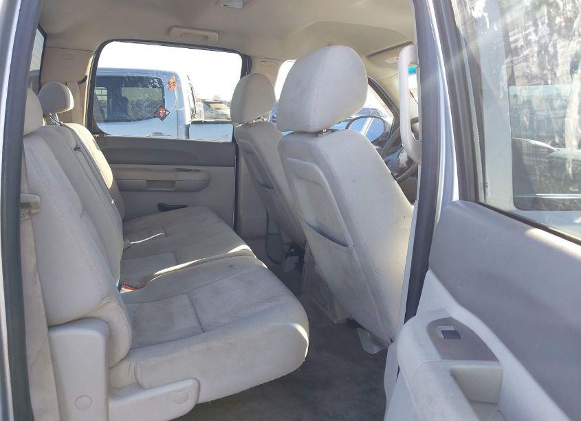 Photo 8 of 2013 Chevrolet Silverado 1500 LT (VIN 3GCPCSE08DG308934)