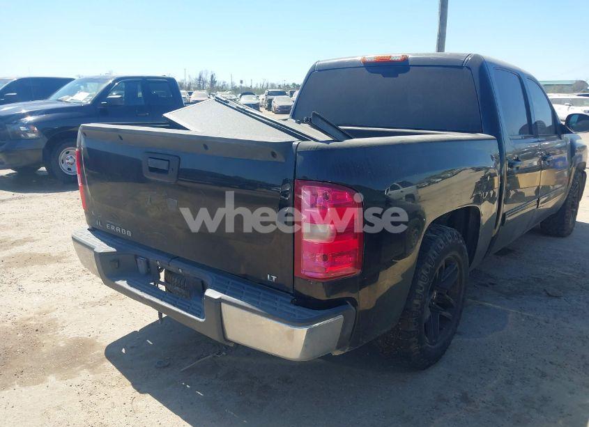 Photo 4 of 2013 Chevrolet Silverado 1500 LT (VIN 3GCPCSE08DG325863)