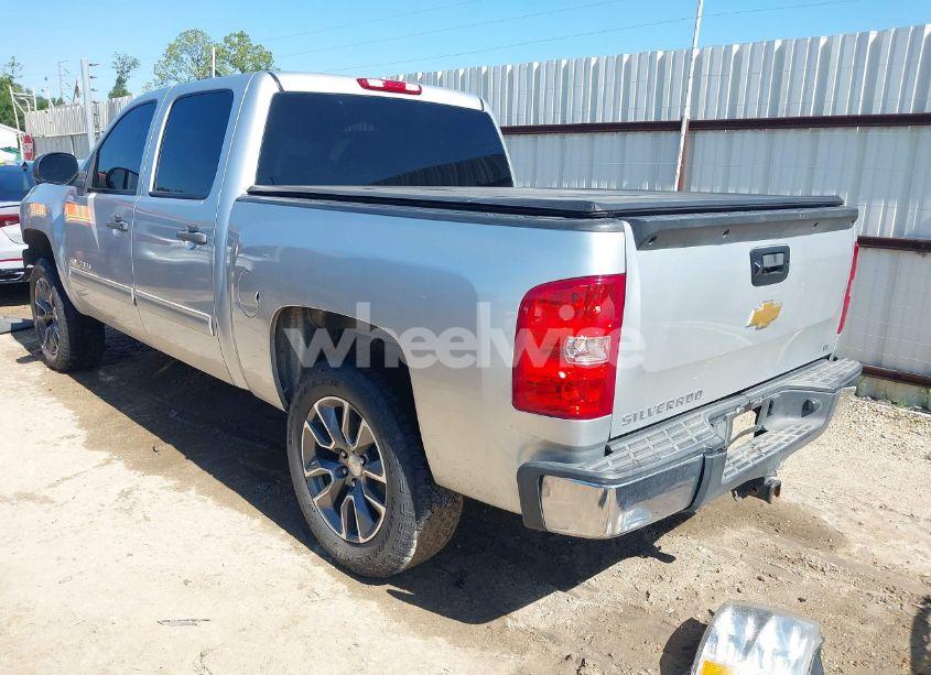 Photo 3 of 2013 Chevrolet Silverado 1500 LT (VIN 3GCPCSE08DG347488)