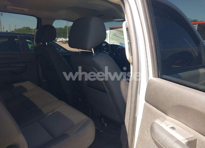 Photo 8 of 2013 Chevrolet Silverado 1500 LT (VIN 3GCPCSE08DG347488)