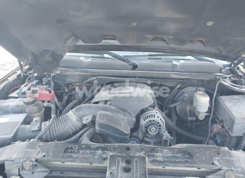 Photo 10 of 2011 Chevrolet Silverado 1500 LT (VIN 3GCPCSE09BG146325)