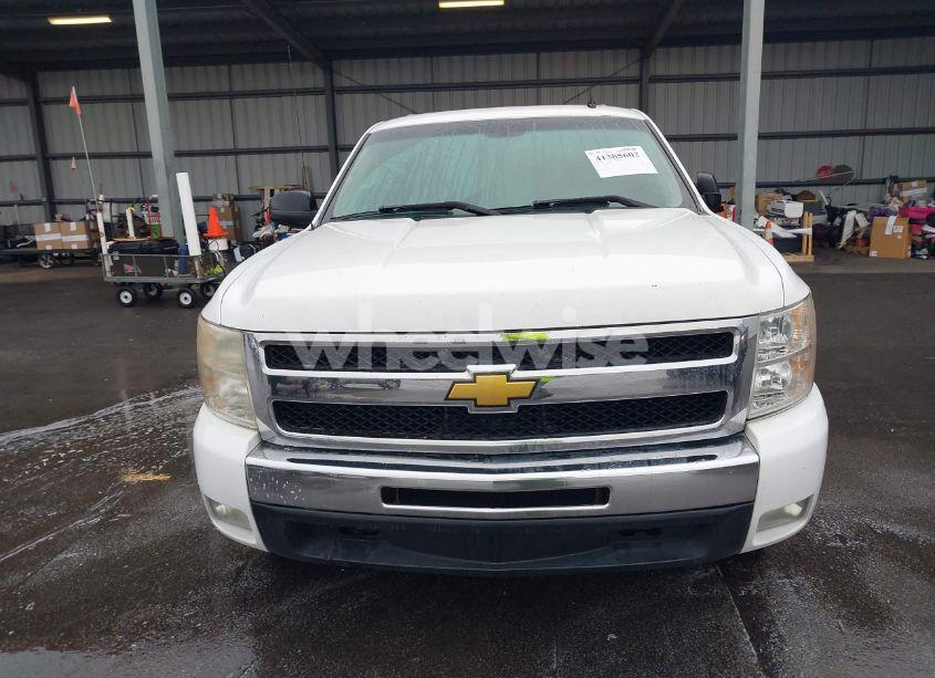 Photo 12 of 2011 Chevrolet Silverado 1500 LT (VIN 3GCPCSE09BG328607)