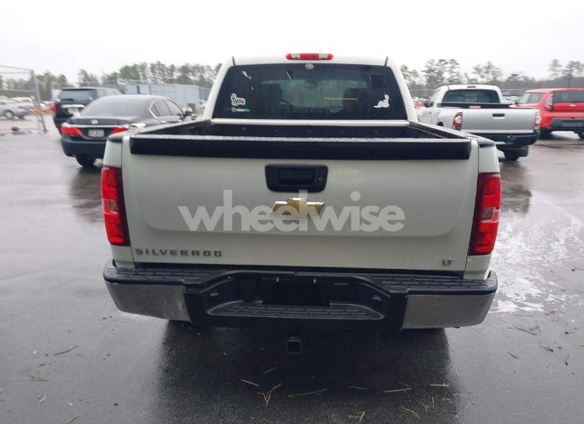 Photo 16 of 2011 Chevrolet Silverado 1500 LT (VIN 3GCPCSE09BG328607)