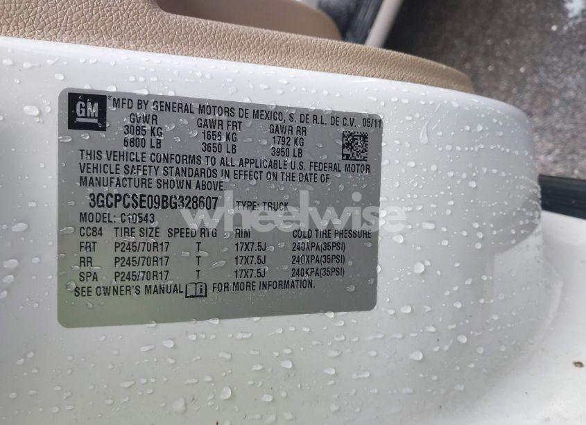 Photo 9 of 2011 Chevrolet Silverado 1500 LT (VIN 3GCPCSE09BG328607)