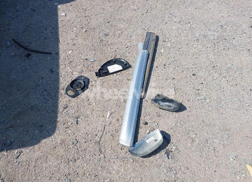 Photo 12 of 2011 Chevrolet Silverado 1500 LT (VIN 3GCPCSE09BG341003)