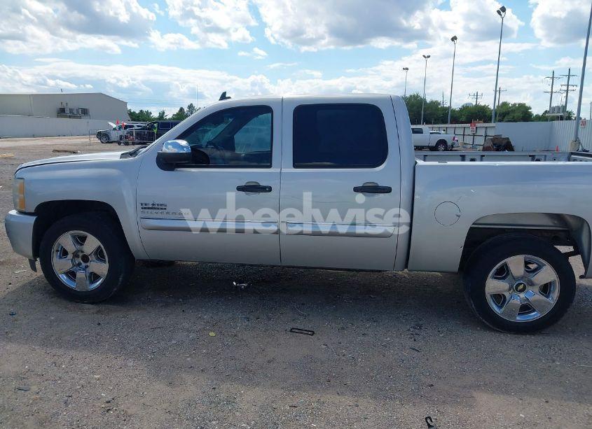 Photo 15 of 2011 Chevrolet Silverado 1500 LT (VIN 3GCPCSE09BG341003)