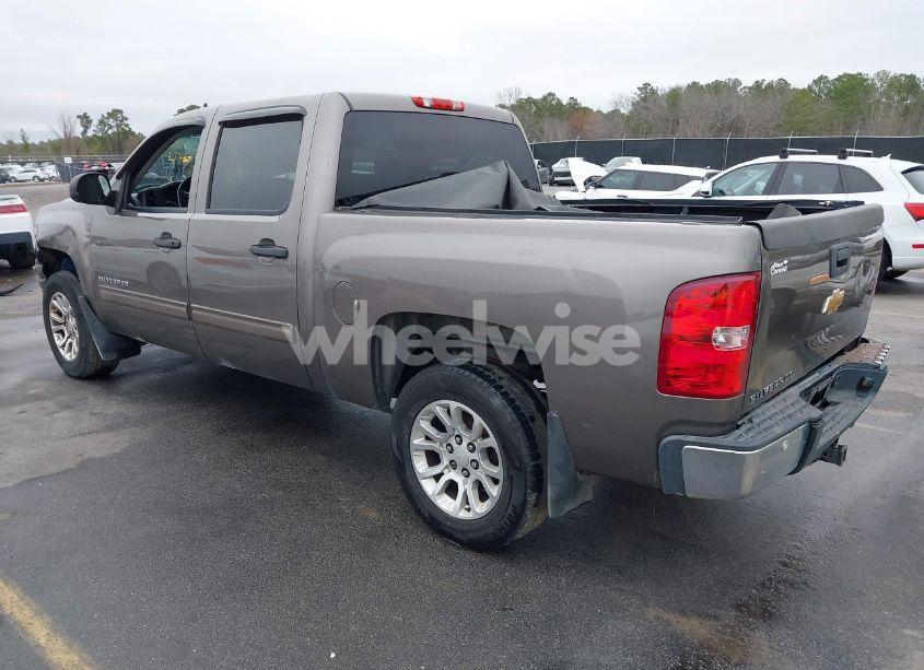 Photo 3 of 2013 Chevrolet Silverado 1500 LT (VIN 3GCPCSE09DG209913)