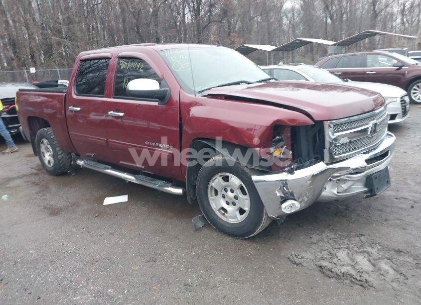 2013 Chevrolet Silverado 1500 LT (VIN 3GCPCSE09DG218224) main photo