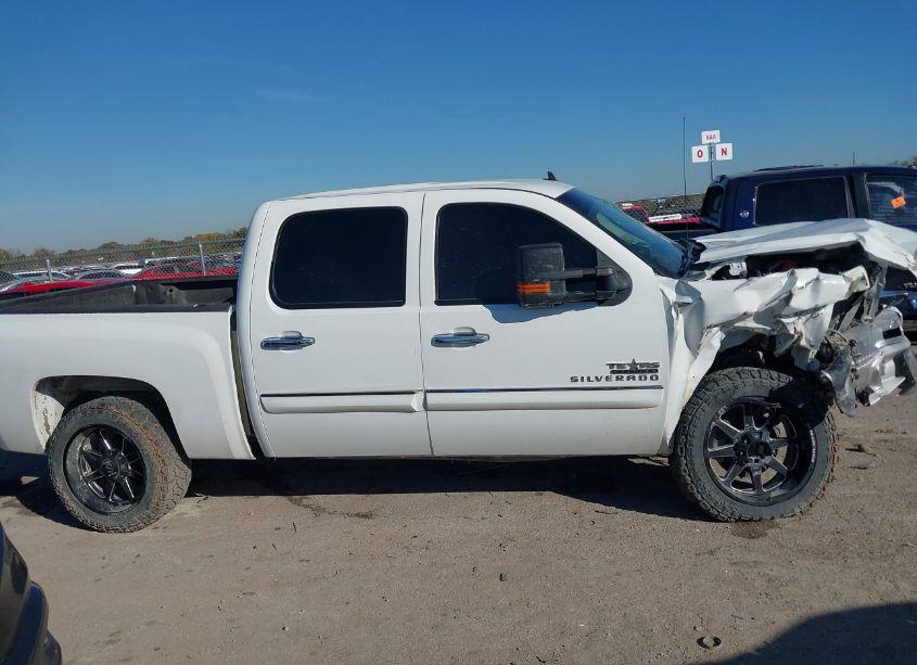 Photo 13 of 2013 Chevrolet Silverado 1500 LT (VIN 3GCPCSE09DG252597)