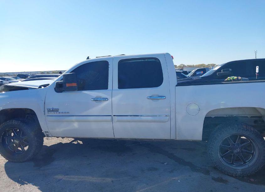 Photo 14 of 2013 Chevrolet Silverado 1500 LT (VIN 3GCPCSE09DG252597)
