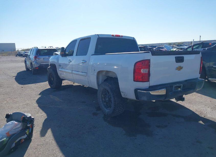 Photo 3 of 2013 Chevrolet Silverado 1500 LT (VIN 3GCPCSE09DG252597)