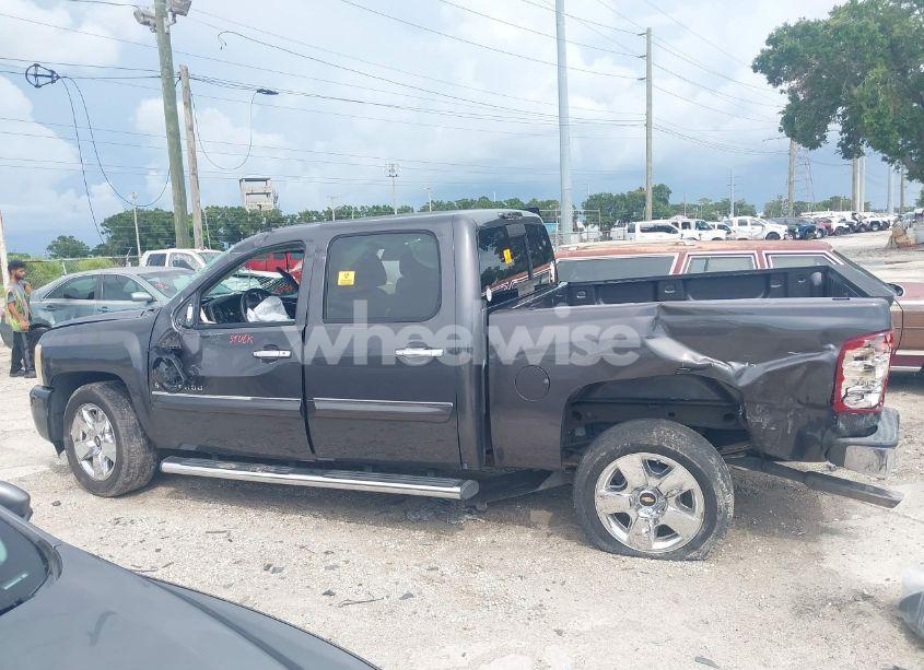 Photo 14 of 2011 Chevrolet Silverado 1500 LT (VIN 3GCPCSE0XBG185456)