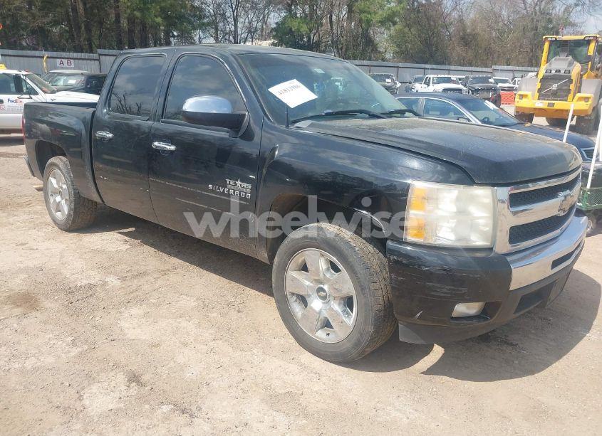 2011 Chevrolet Silverado 1500 LT (VIN 3GCPCSE0XBG280471) main photo