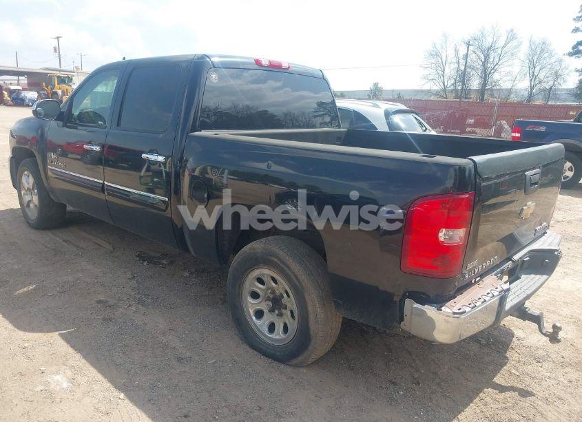 Photo 3 of 2011 Chevrolet Silverado 1500 LT (VIN 3GCPCSE0XBG280471)