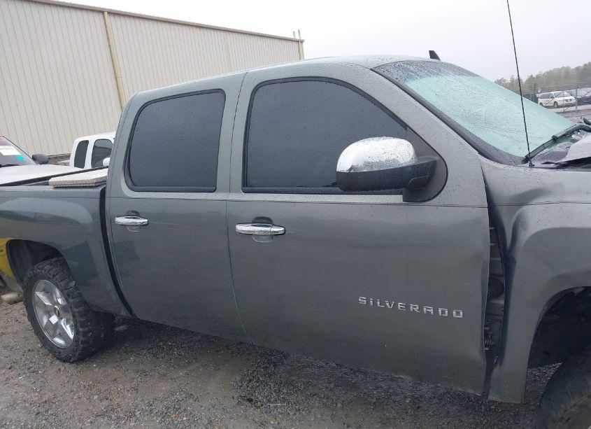 Photo 13 of 2011 Chevrolet Silverado 1500 LT (VIN 3GCPCSE0XBG322475)