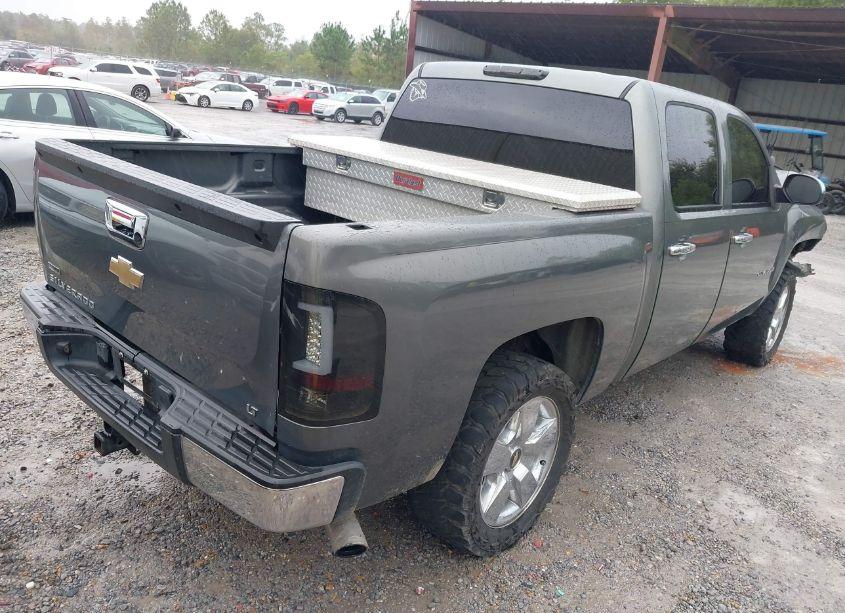 Photo 4 of 2011 Chevrolet Silverado 1500 LT (VIN 3GCPCSE0XBG322475)