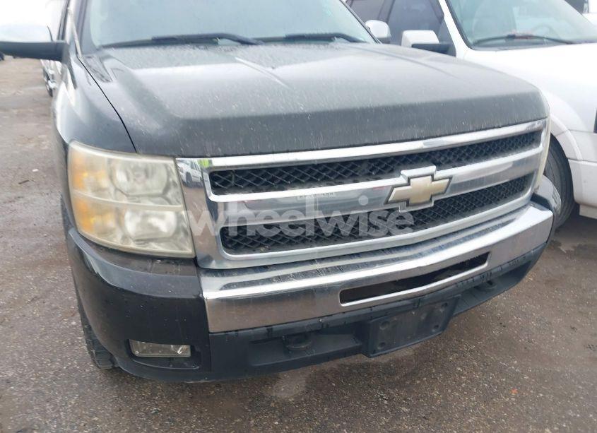 Photo 6 of 2011 Chevrolet Silverado 1500 LT (VIN 3GCPCSE0XBG391263)