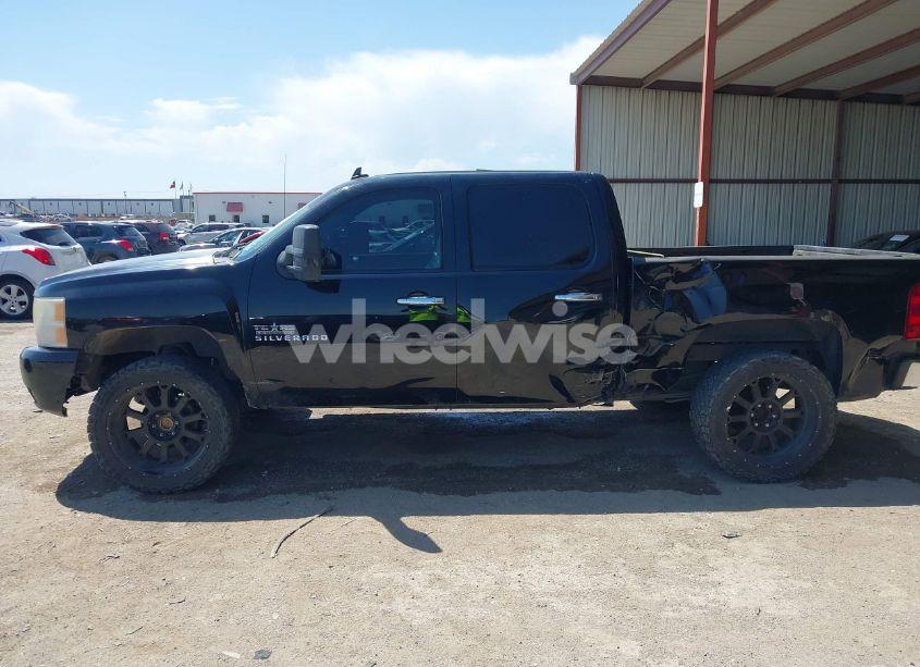 Photo 14 of 2011 Chevrolet Silverado 1500 LT (VIN 3GCPCSE0XBG406876)