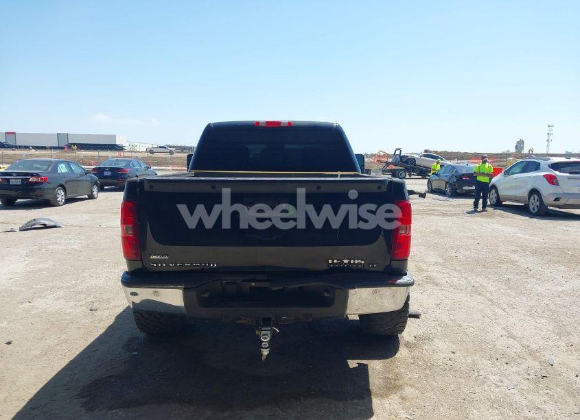 Photo 16 of 2011 Chevrolet Silverado 1500 LT (VIN 3GCPCSE0XBG406876)