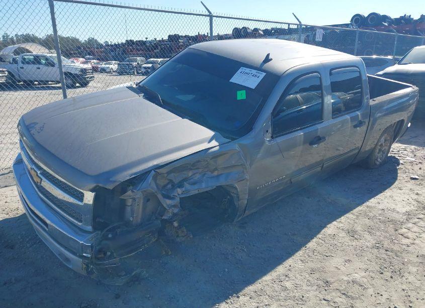 Photo 2 of 2013 Chevrolet Silverado 1500 LT (VIN 3GCPCSE0XDG193494)